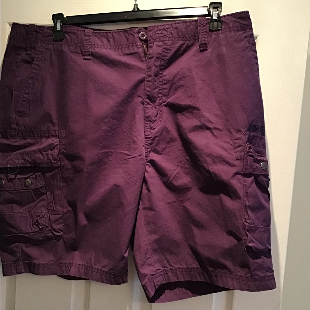 Nautica Men’s classic fit. Sz 38 purple shorts